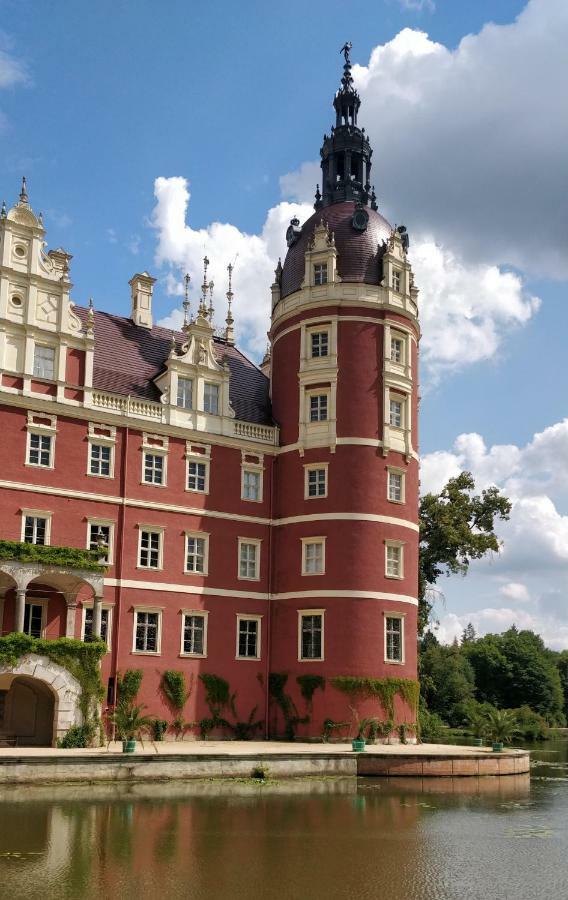 Zajazd Park Łęknica Exteriör bild